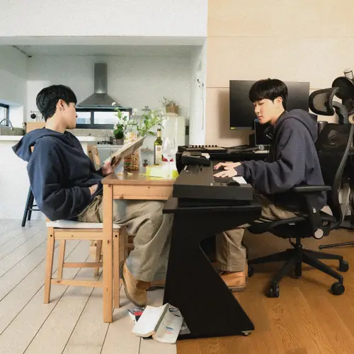 심아론 – 자발적 아싸 (Solo Life)[320K/MP3]